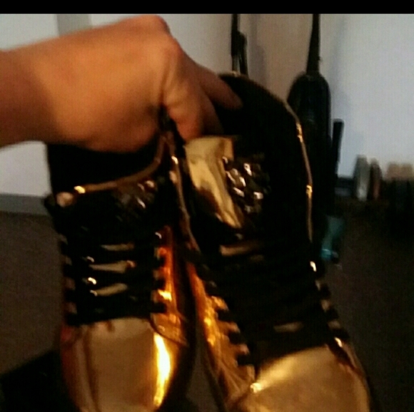 Shoes, sneakers - Picture 2 of 2